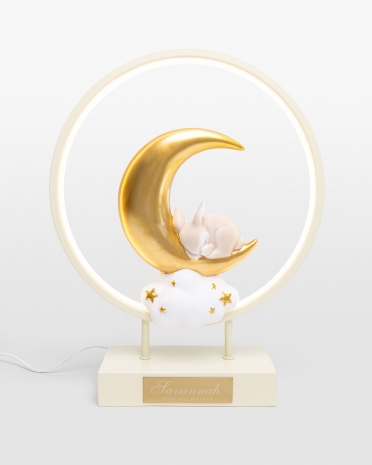 yövalaisin nimellä