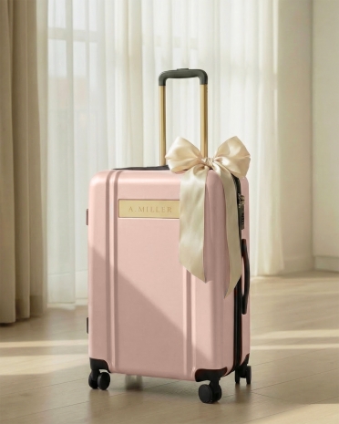 Personoitu kaiverrettu vaaleanpunainen matkalaukku