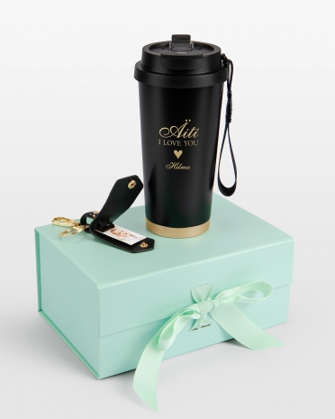 Henkilökohtaiset lahjat nimellä hänelle, toimitetaan lahjarasiassa