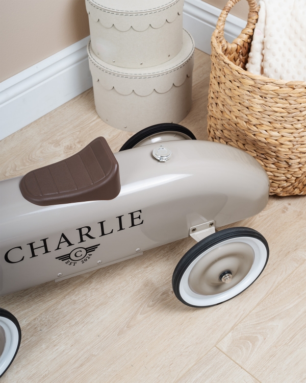 potkuauto lapsille painatuksella