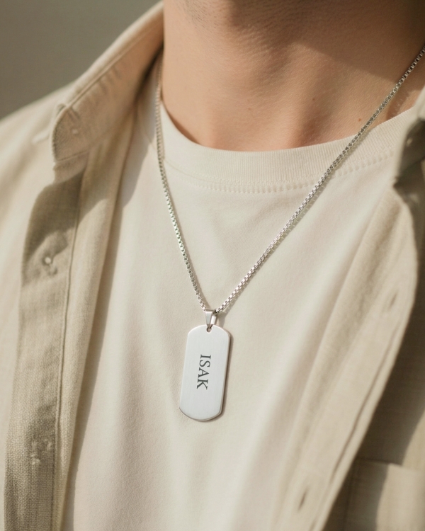 Kaulakoru henkilökohtaisella kaiverruksella