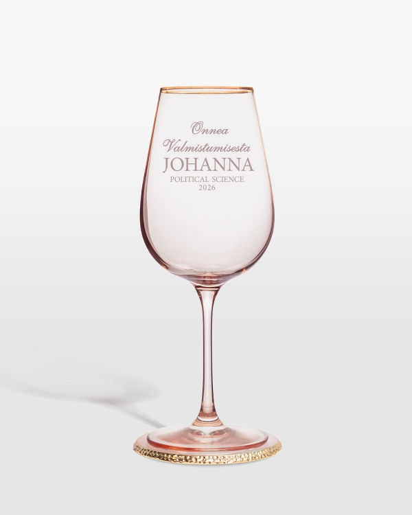 Vaaleanpunainen viinilasi kaiverretulla tekstillä - täydellinen valmistujaislahja