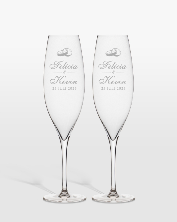 champagneglas med namn, bröllopsgåva