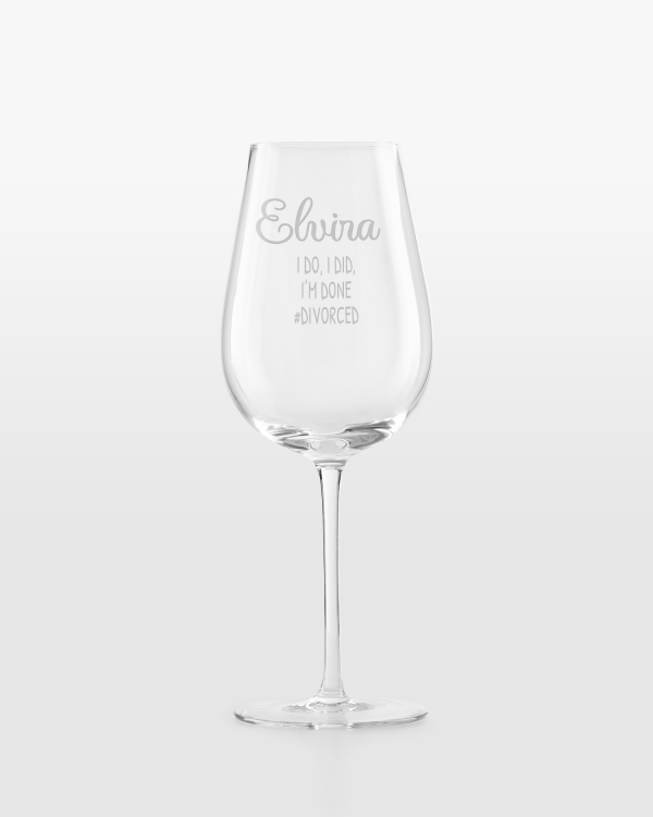 Henkilökohtaiset viinilasit kaiverruksella