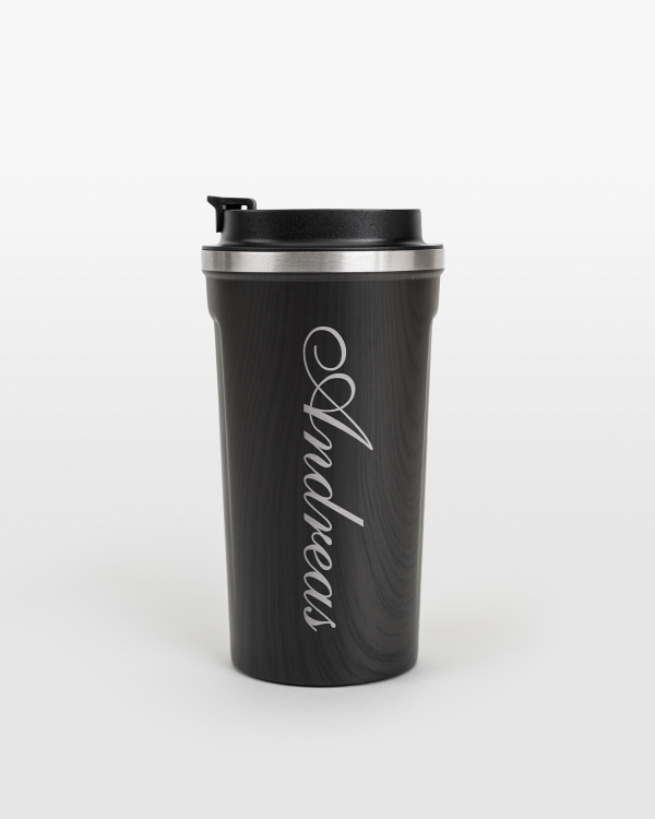 Termosmuki, johon kaiverretaan haluttu nimi