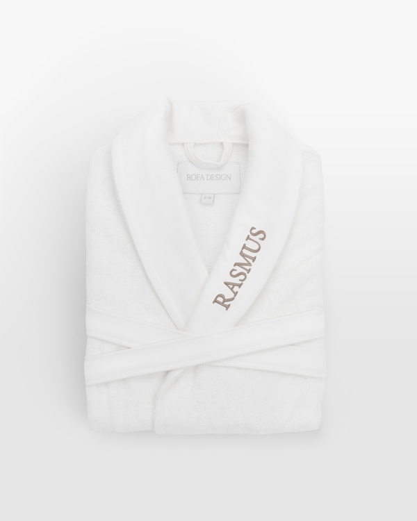 Valkoinen kylpytakki nimellä