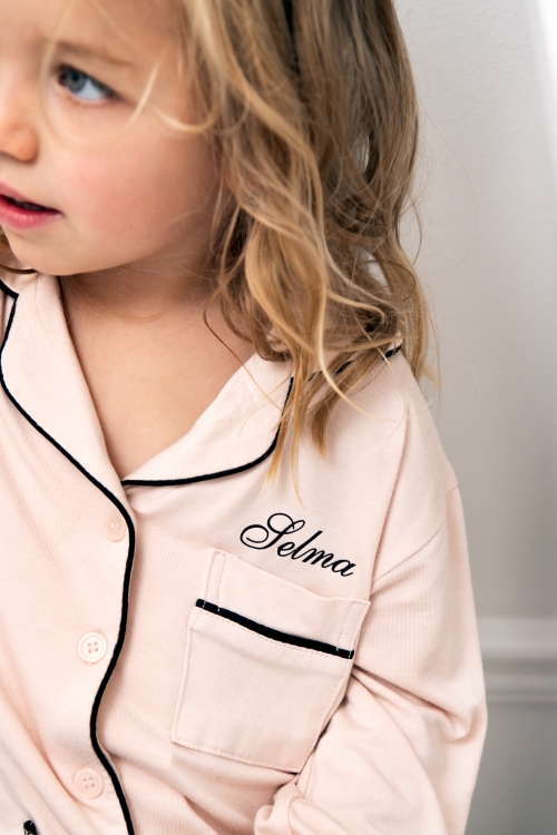 lasten pyjama nimellä