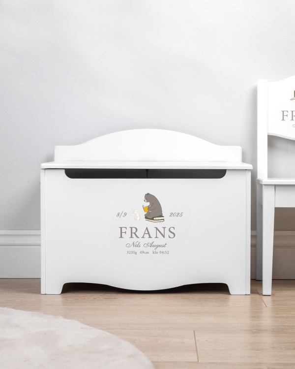 Arkku lapsen syntymätiedoilla