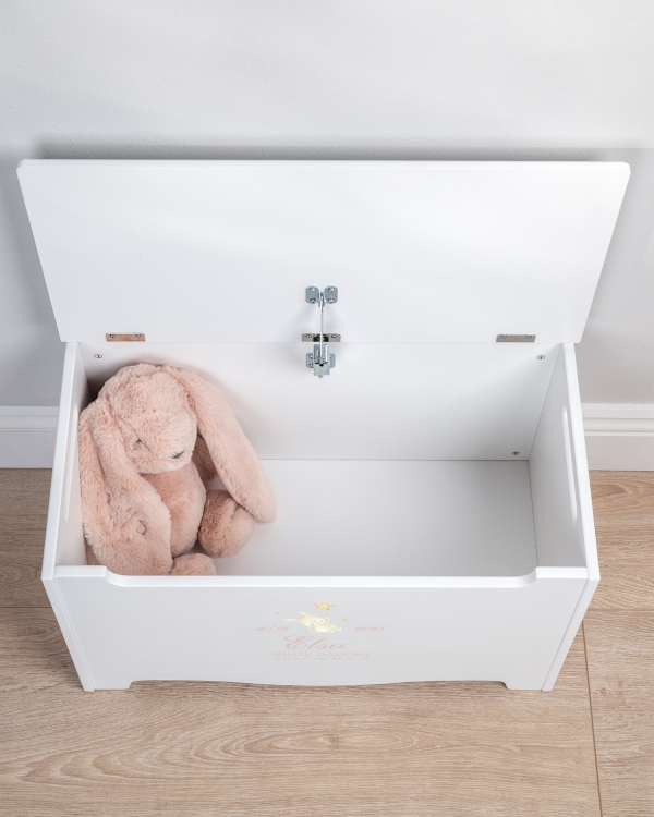 Arkku lapsen syntymätiedoilla