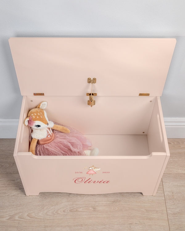 Säilytys puuarkun muodossa