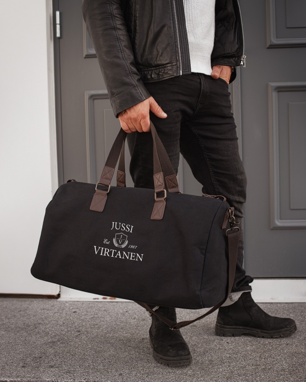 Viikonloppulaukku nimellä