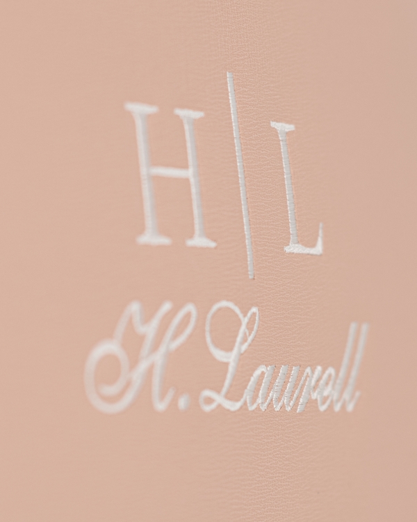 treenilaukku nimellä