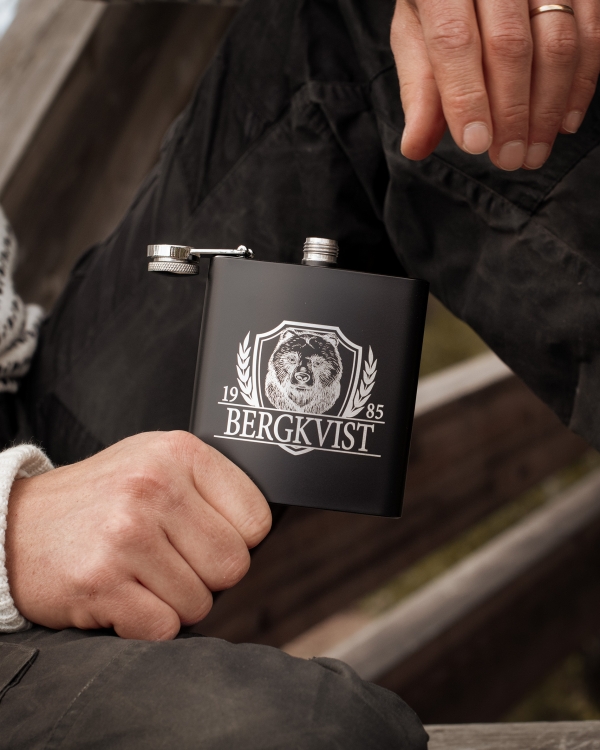 Taskumatti yksilöllisellä kaiverruksella, persoonallinen lahja metsästäjälle