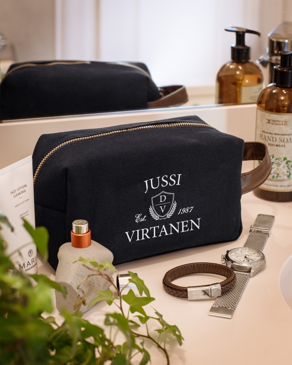 ylellinen nimikkotoilettilaukku