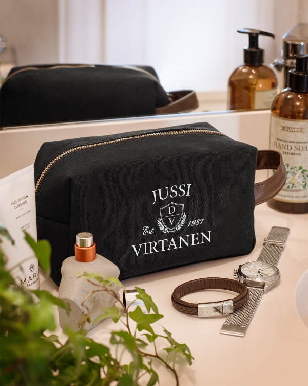 Duffelilaukku & toilettilaukku nimellä, musta – Lounge