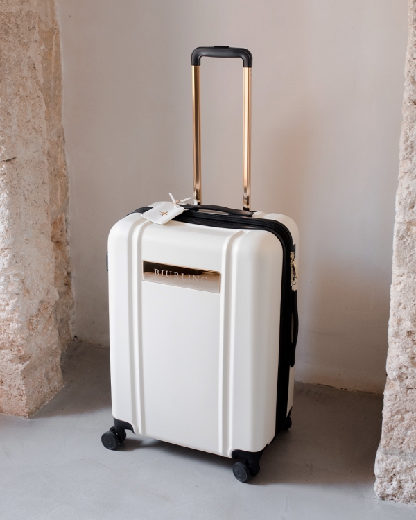 Matkalaukku nimellä