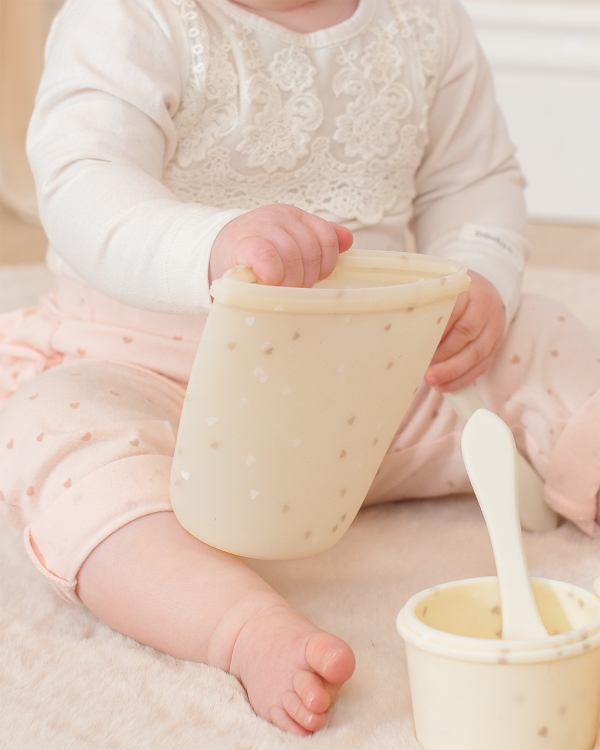 kätevä välipala­purkki vauvalle