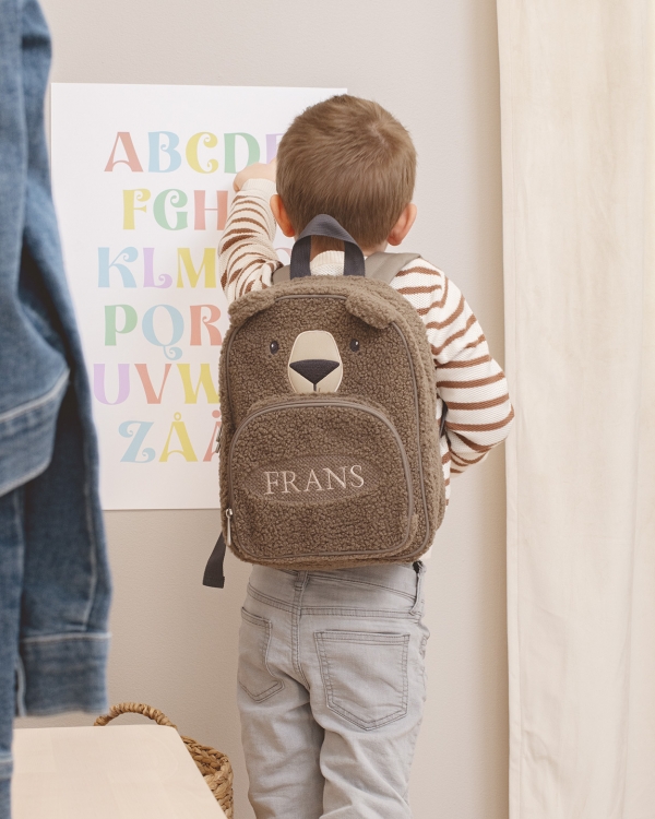 lasten reppu karhun muodossa