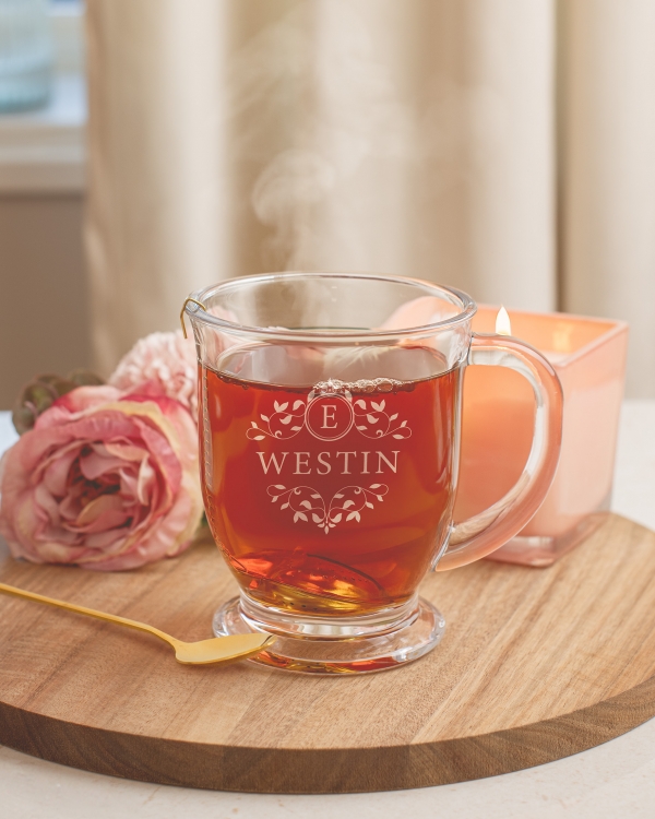 Henkilökohtaisesti kaiverrettu kuppi hänelle