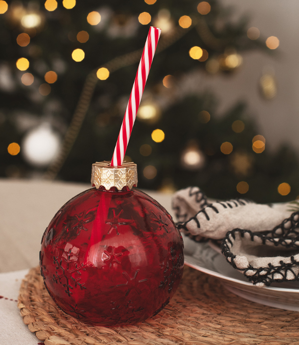 nimikoidut joulukoristeet